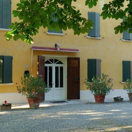 B&B Il Naviglio Di Antonelli Fabio Bastiglia Exteriör bild