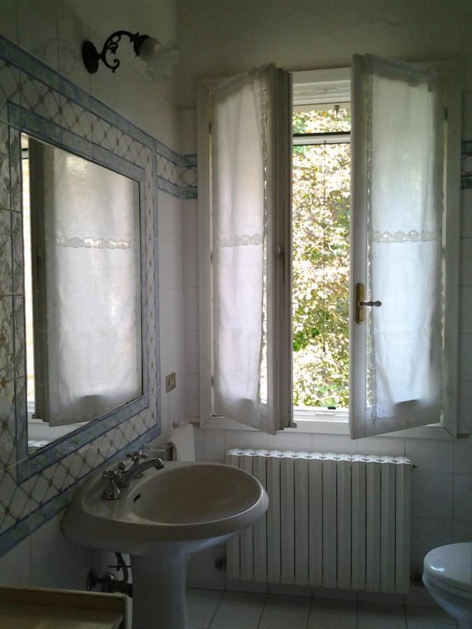 B&B Il Naviglio Di Antonelli Fabio Bastiglia Exteriör bild